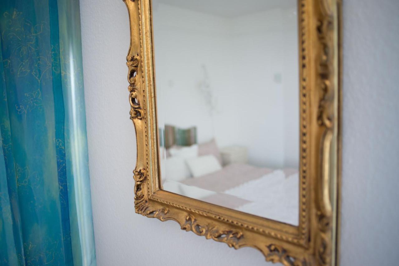 Hotel De La Beroche Saint-Aubin-Sauges Екстер'єр фото