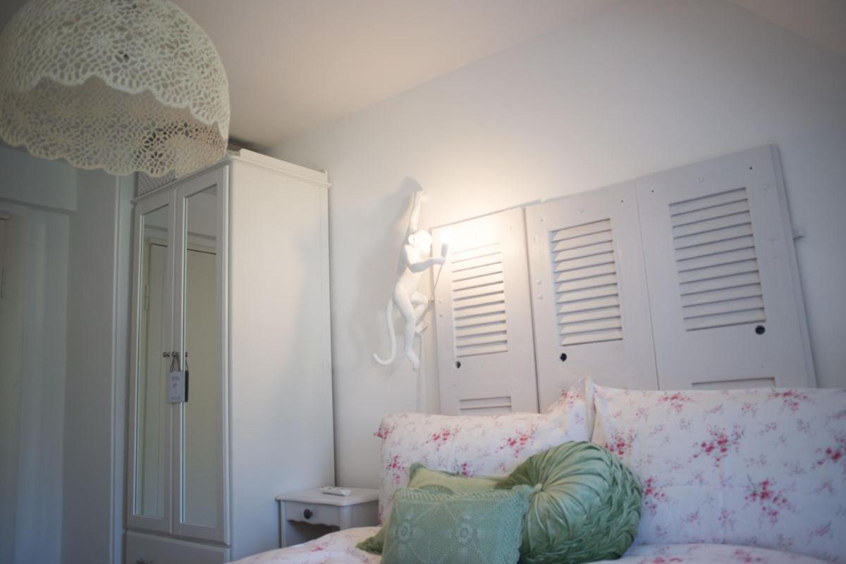 Hotel De La Beroche Saint-Aubin-Sauges Екстер'єр фото